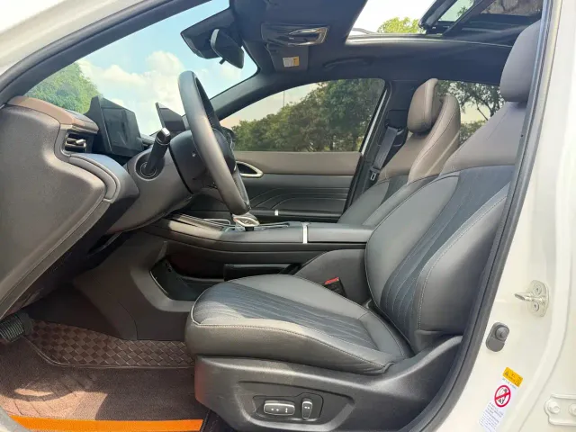 Changan Eado — Фото автомобиля 23