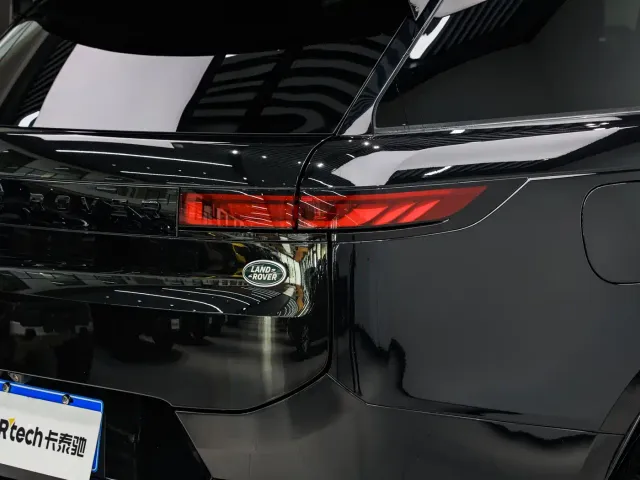 Land Rover Range Rover Sport — Фото автомобиля 9