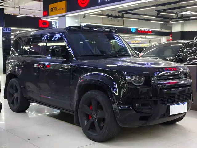 Land Rover Defender — Фото автомобиля 3