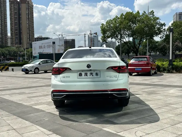 Volkswagen Sagitar — Фото автомобиля 4