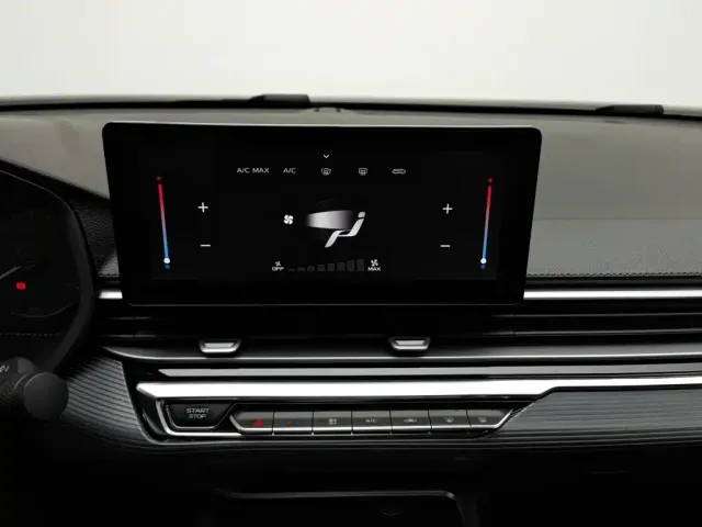 Geely Emgrand — Фото автомобиля 12