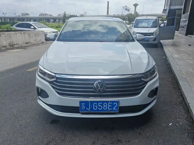 Volkswagen Lavida — Фото автомобиля 2