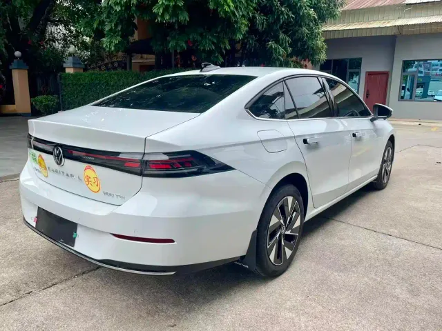 Volkswagen Sagitar — Фото автомобиля 4