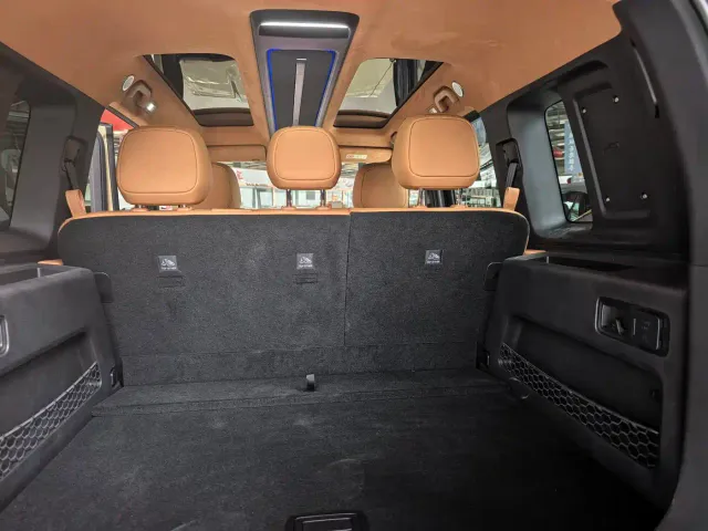 iCAR V27 — Фото автомобиля 11
