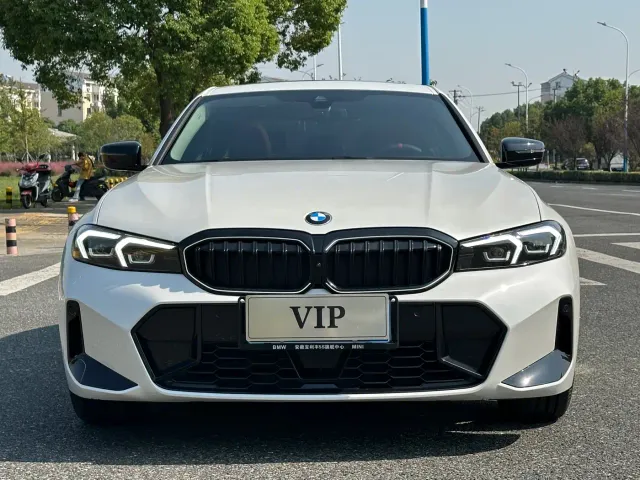 BMW 3 Series — Фото автомобиля 2