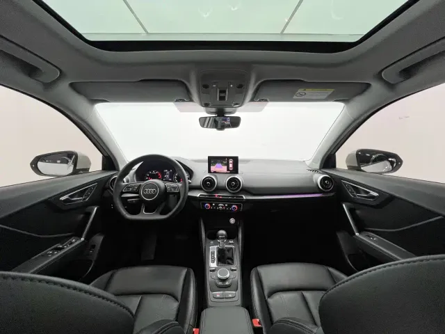 Audi Q2L — Фото автомобиля 9