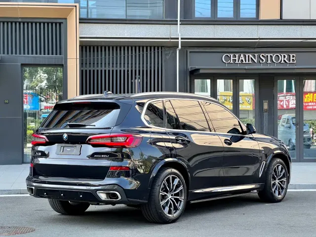 BMW X5 — Фото автомобиля 7