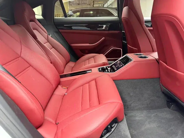 Porsche Panamera — Фото автомобиля 4