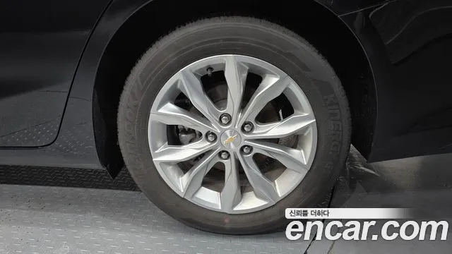 Chevrolet Malibu — Фото автомобиля 6