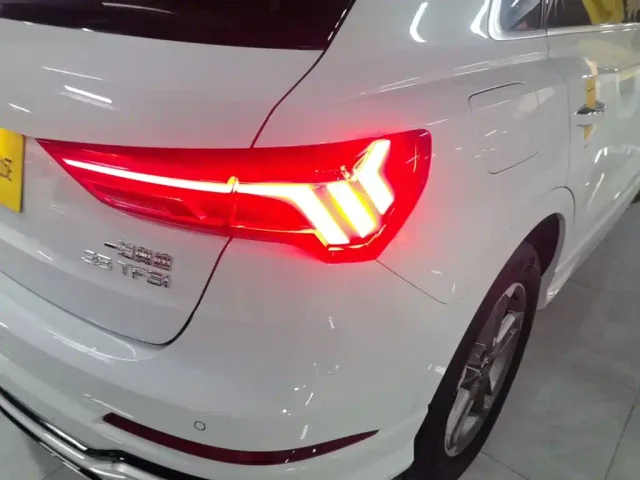 Audi Q3 — Фото автомобиля 7