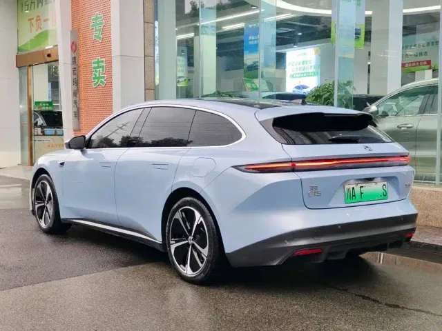 Nio ET5 Touring — Фото автомобиля 3