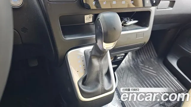 Hyundai Staria Staria 4WD Tourer 9 мест — Фото автомобиля 9