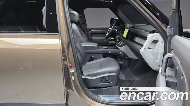 Land Rover Defender L663 — Фото автомобиля 16