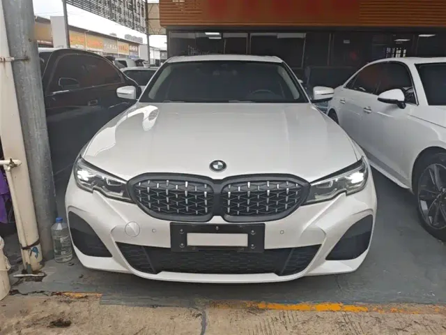 BMW 3 Series — Фото автомобиля 2