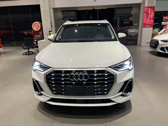 Audi Q3 — Фото автомобиля 2