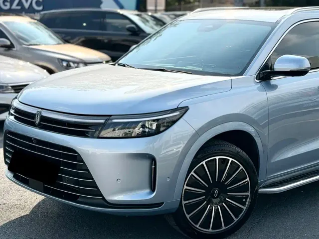 Aito M7 — Фото автомобиля 10