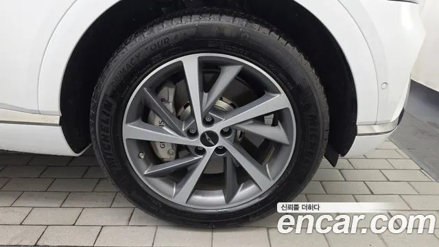 Genesis GV80 — Фото автомобиля 6