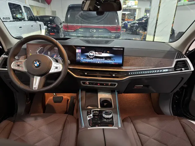 BMW X5 — Фото автомобиля 6