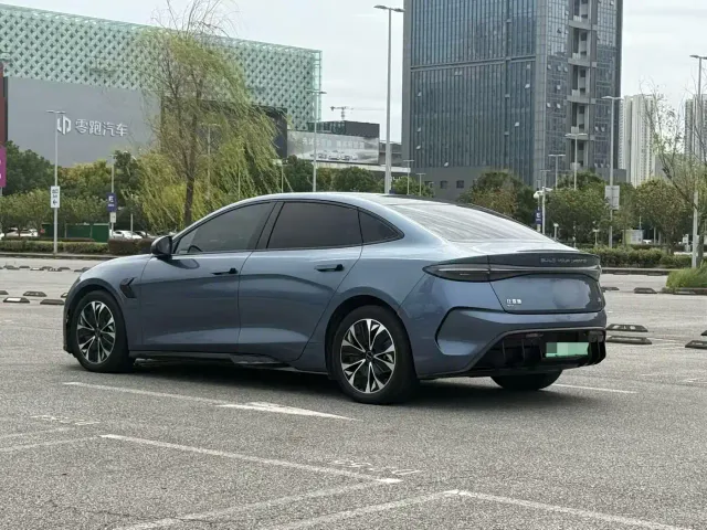 BYD Seal — Фото автомобиля 7