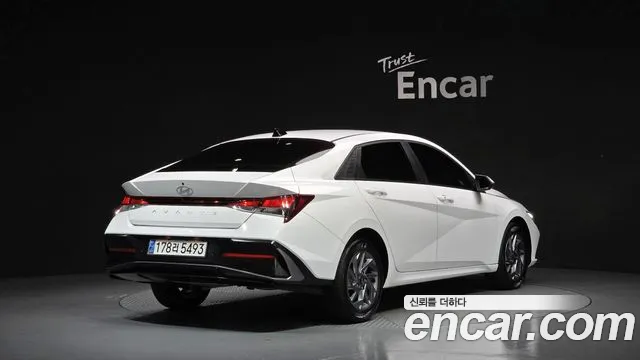 Hyundai AVANTE Новый Avante (CN7) — Фото автомобиля 2