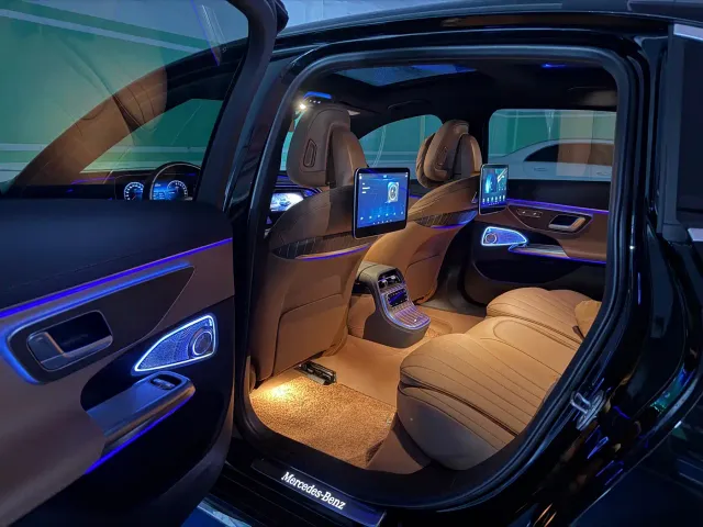 Mercedes-Benz E-Class — Фото автомобиля 9