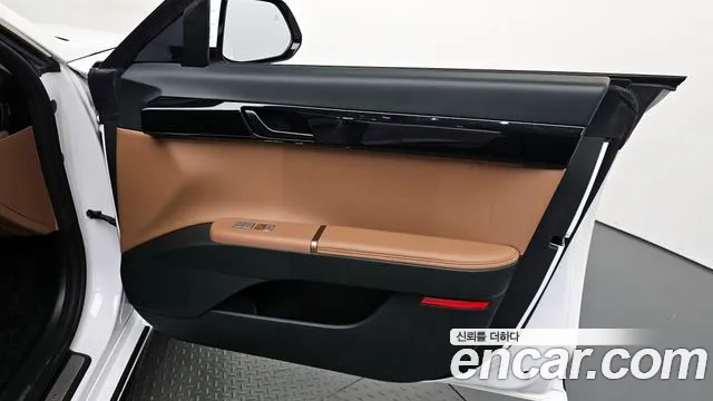Hyundai Grandeur Grandeur (GN7) 3.5 Бензин 2WD — Фото автомобиля 24