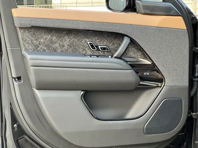Land Rover Range Rover Sport — Фото автомобиля 14
