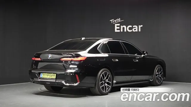 BMW 7 Series G70 — Фото автомобиля 2