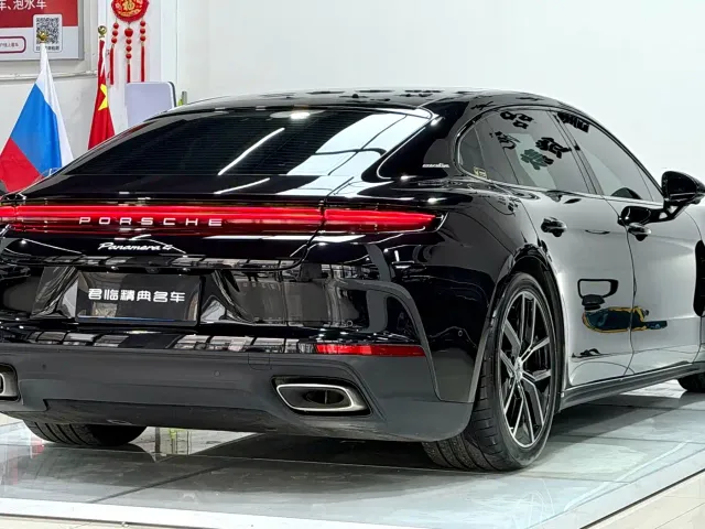 Porsche Panamera — Фото автомобиля 6