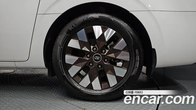 Hyundai Staria — Фото автомобиля 6