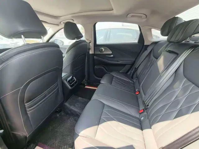Chery Arrizo 8 — Фото автомобиля 5
