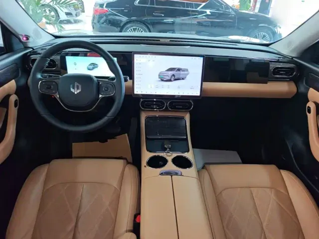Leapmotor C11 — Фото автомобиля 9