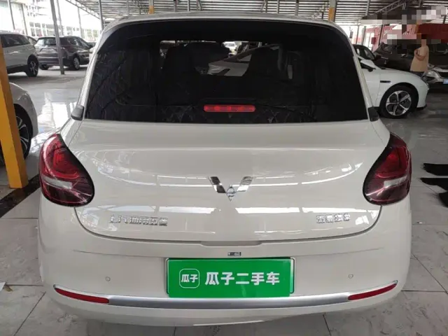 Wuling Bingo — Фото автомобиля 3