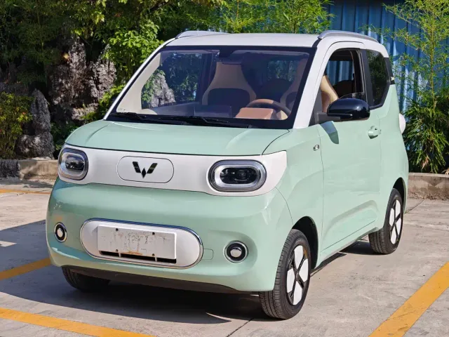 Фотография автомобиля — Wuling Hongguang Mini EV