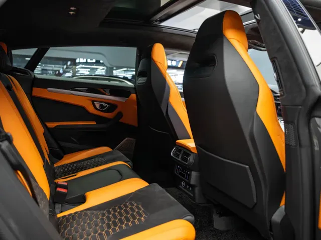Lamborghini Urus — Фото автомобиля 11