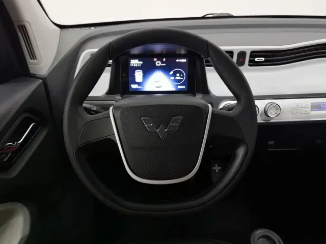 Wuling Hongguang Mini EV — Фото автомобиля 11