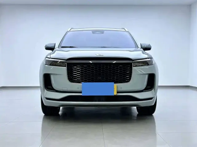 Li Auto ONE — Фото автомобиля 2