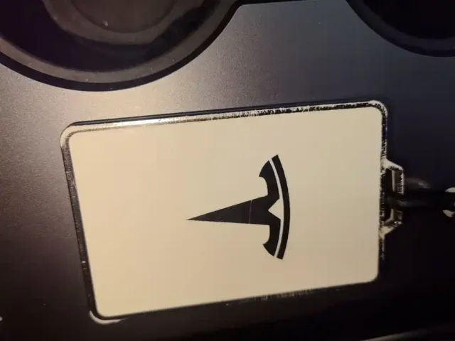 Tesla Model Y — Фото автомобиля 8