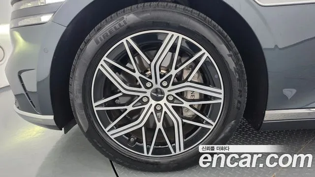 Genesis G90 RS4 — Фото автомобиля 5