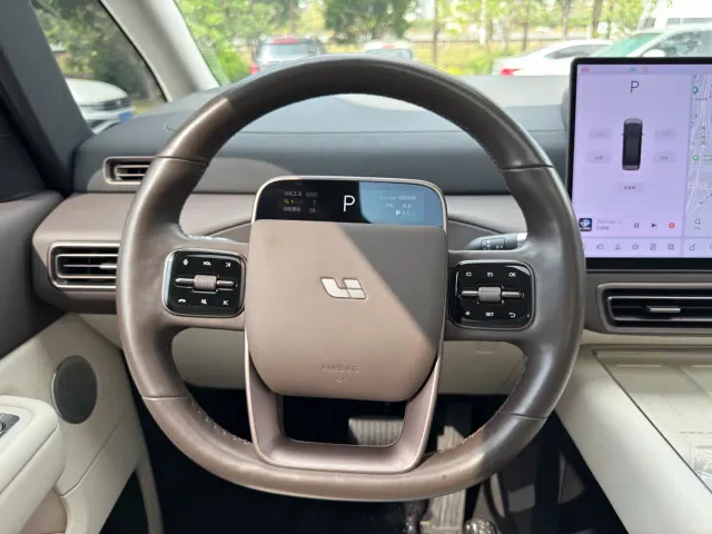 Li Auto MEGA — Фото автомобиля 26