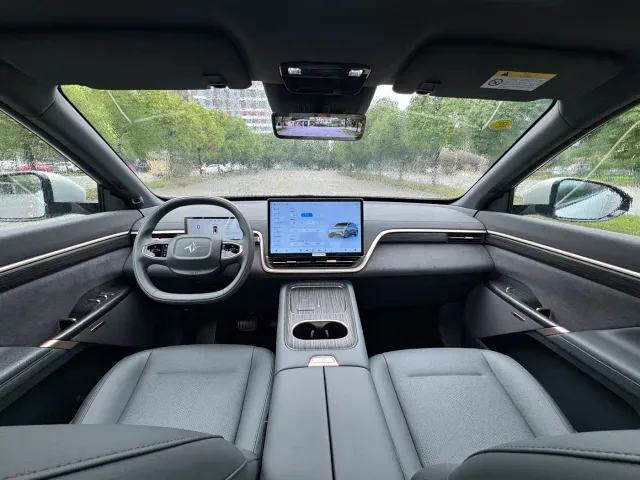 Dongfeng eπ 008 — Фото автомобиля 6