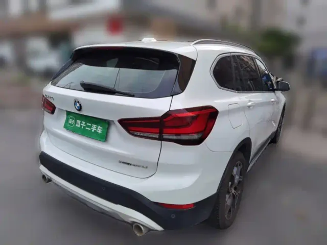 BMW X1 — Фото автомобиля 4