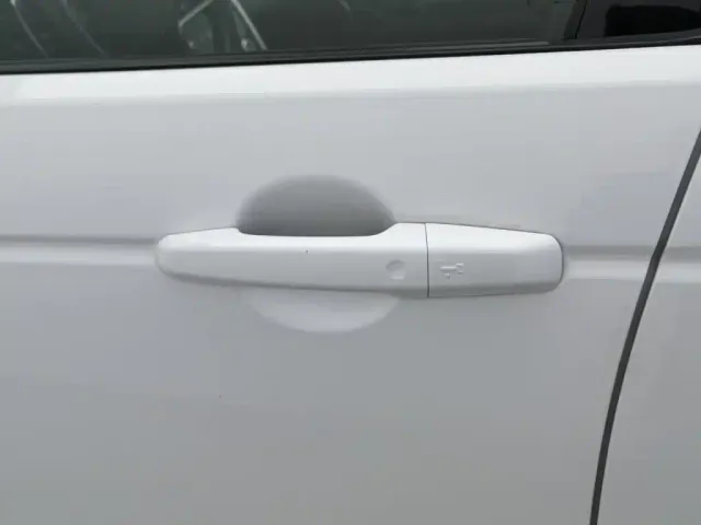 Land Rover Discovery Sport — Фото автомобиля 18