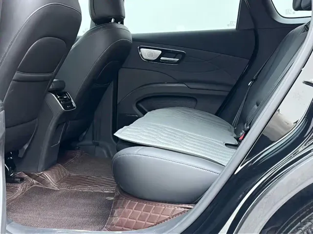 Chery Tiggo 8 — Фото автомобиля 5