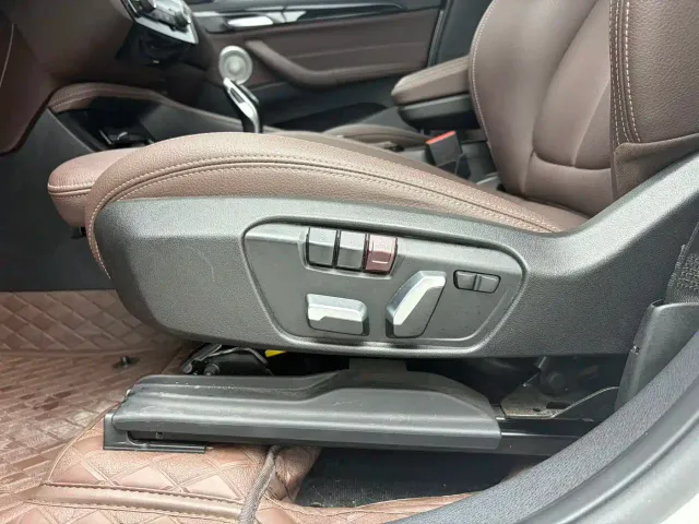 BMW X1 — Фото автомобиля 9
