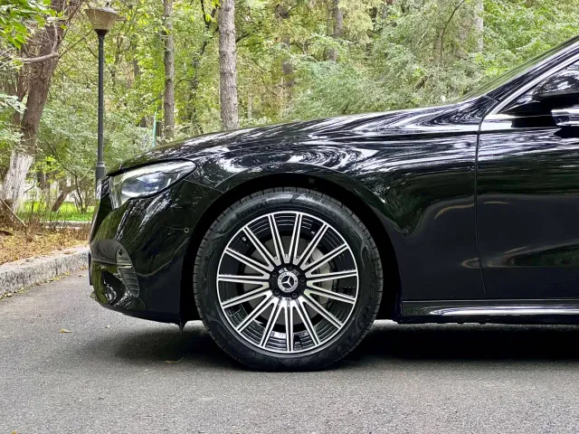 Mercedes-Benz E-Class — Фото автомобиля 15