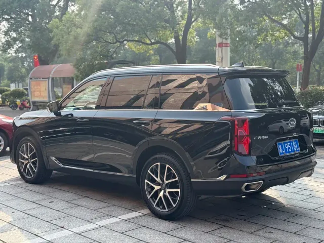 GAC Trumpchi GS8 — Фото автомобиля 9