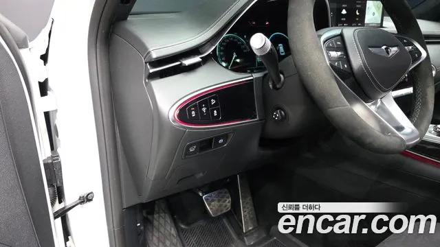 Genesis GV70 — Фото автомобиля 13