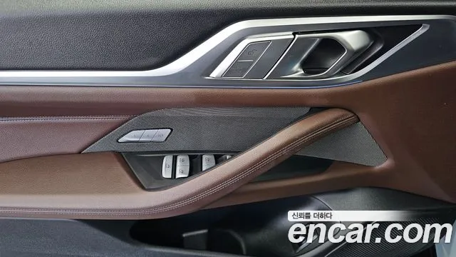 BMW i4 — Фото автомобиля 13