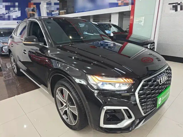 Audi Q5L Sportback — Фото автомобиля 3